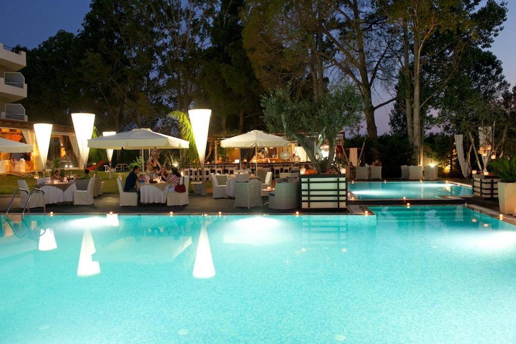 Amalias Hotel Kourouta Exteriör bild